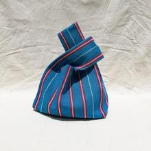 Load image into Gallery viewer, Kékeré Bag in Aso-oke