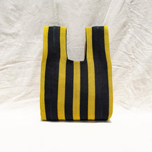 Load image into Gallery viewer, Kékeré Bag in Aso-oke