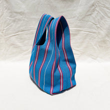 Load image into Gallery viewer, Kékeré Bag in Aso-oke
