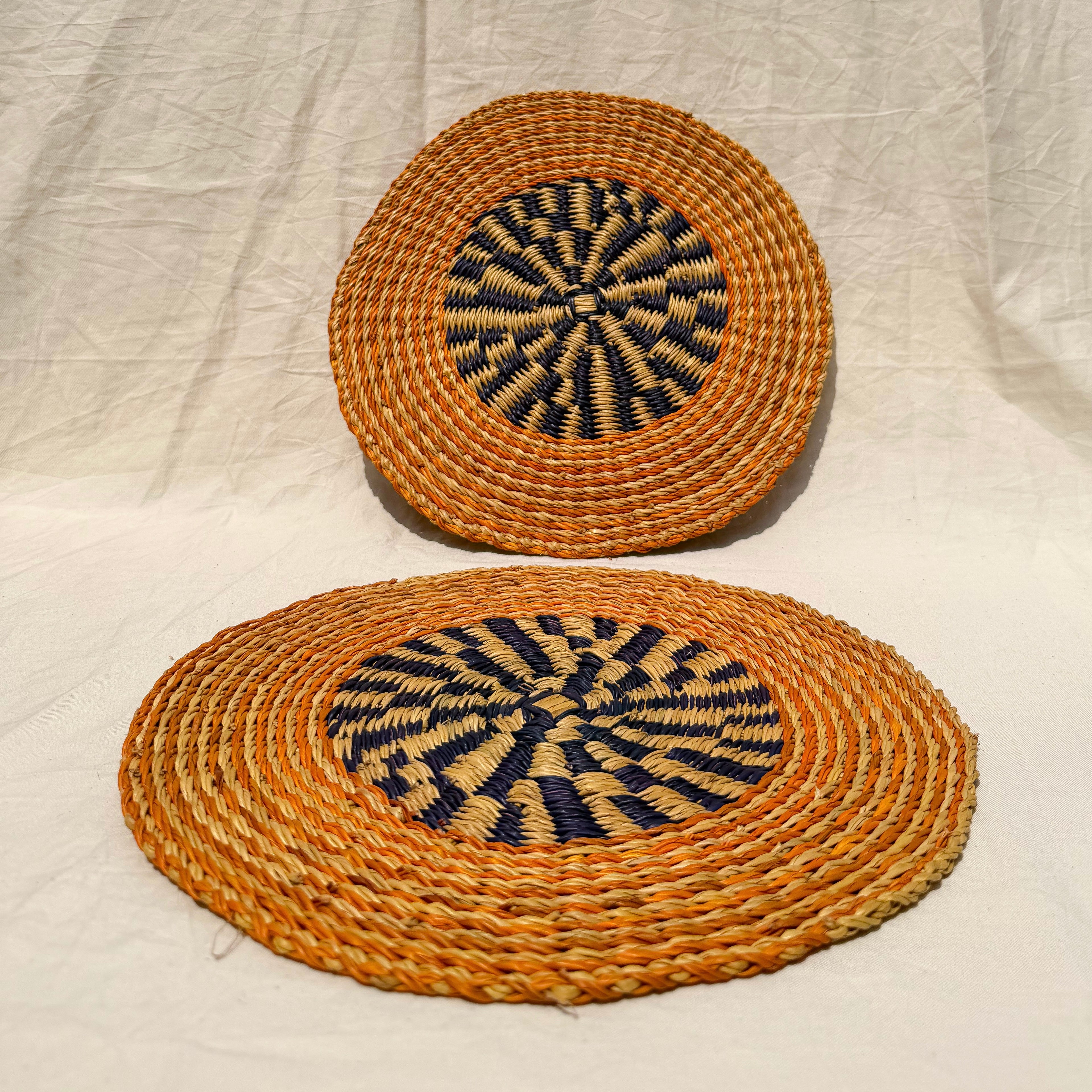 Akula Placemats Set of 2