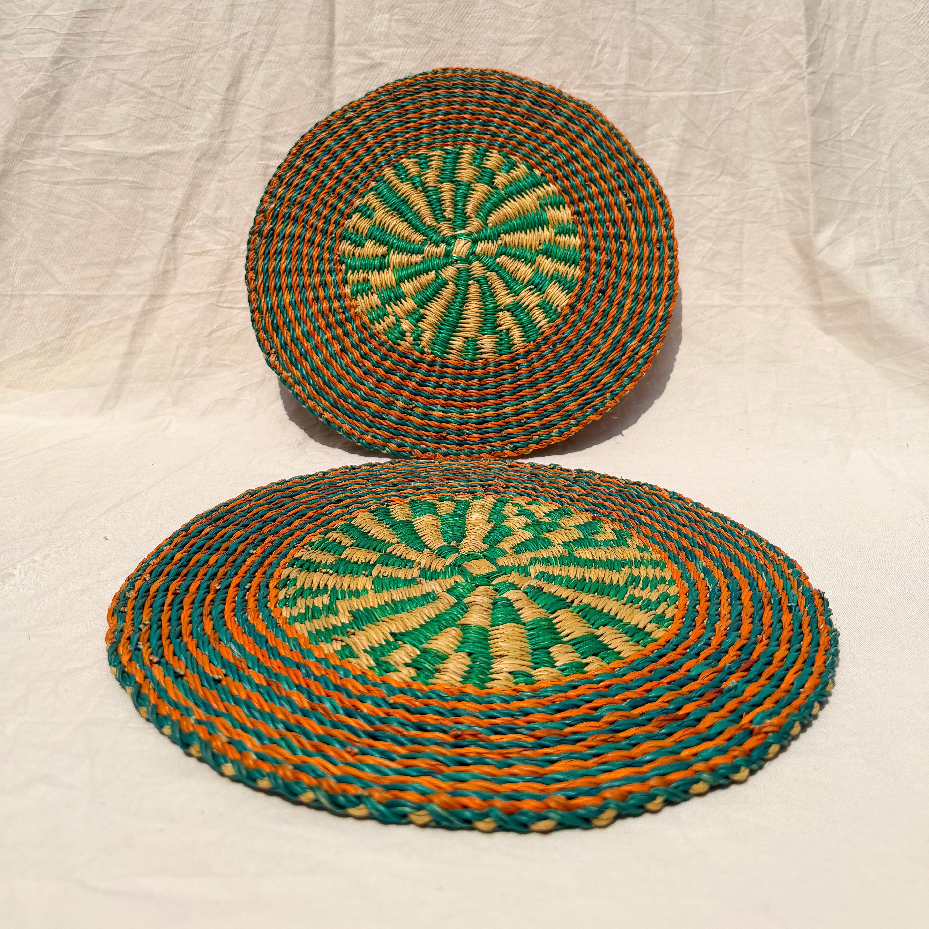 Akula Placemats Set of 2
