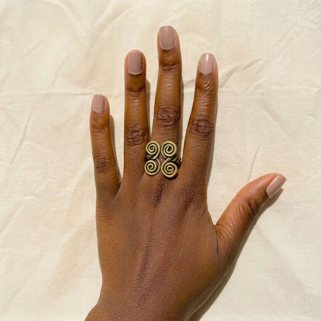 Four Spiral Ring